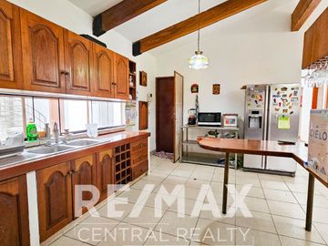 En Venta, Casa en Pachacamac, urb. Casa Blanca