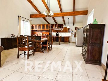 En Venta, Casa en Pachacamac, urb. Casa Blanca