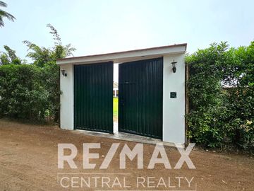 En Venta, Casa en Pachacamac, urb. Casa Blanca