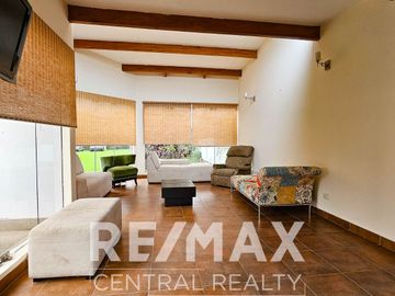 En Venta, Casa en Pachacamac, urb. Casa Blanca
