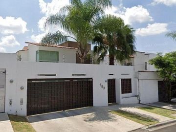Casa en venta en Blvrd. Privada Juriquilla, Juriquilla, Querétaro, Qro.