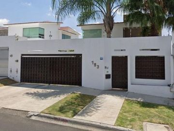 Casa en venta en Blvrd. Privada Juriquilla, Juriquilla, Querétaro, Qro.