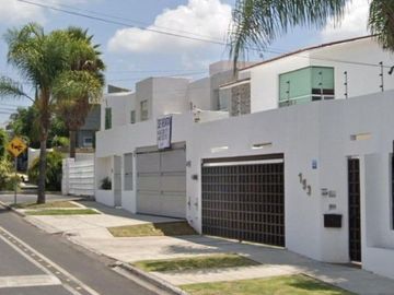 Casa en venta en Blvrd. Privada Juriquilla, Juriquilla, Querétaro, Qro.