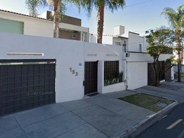 Casa en venta en Blvrd. Privada Juriquilla, Juriquilla, Querétaro, Qro.
