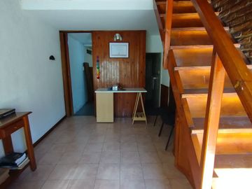 Castelar Sur - Venta - Dúplex 2 Ambientes