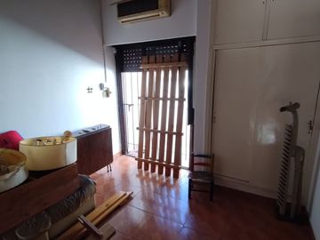 Castelar Sur - Venta - Dúplex 2 Ambientes