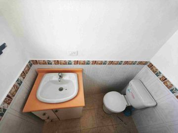 CASA  EN VENTA SECTOE ZABALA CONJUNTO SIGLO 21