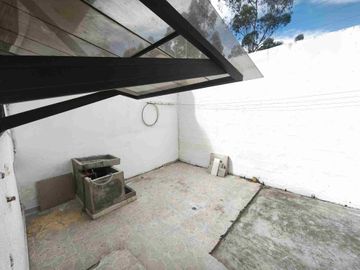 CASA  EN VENTA SECTOE ZABALA CONJUNTO SIGLO 21