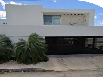 Venta de Casa en Remate, Zona Exclusiva, cerca del Parque Arqueológico de Altabrisa, Col. Montebello, Mérida, Yucatán