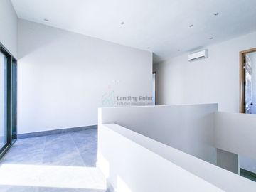Casa en Cumbres Elite con 19m de Frente