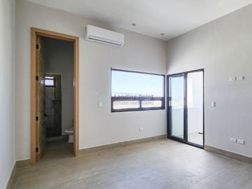 Casa en Cumbres Elite con 19m de Frente