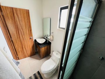 HERMOSA CASA AL SUR DE PACHUCA CON BONITAS AMENIDADES