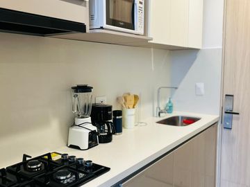 ESPECTACULAR APARTAESTUDIO CON PERMISO DE RENTA TURISTICA- SALGUERO SUITE