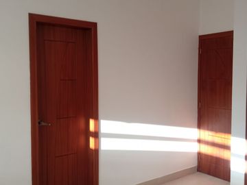 EN VENTA – AMPLIA CASA ESQUINERA EN URBANIZACIÓN DEL EJÉRCITO - CASHAPAMBA - SANGOLQUI - VALLE DE LOS CHILLOS