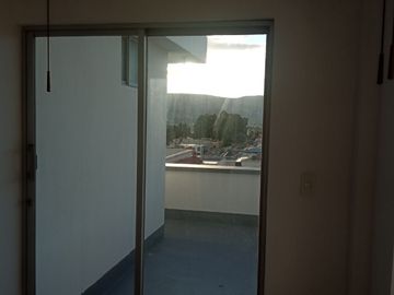 EN VENTA – AMPLIA CASA ESQUINERA EN URBANIZACIÓN DEL EJÉRCITO - CASHAPAMBA - SANGOLQUI - VALLE DE LOS CHILLOS