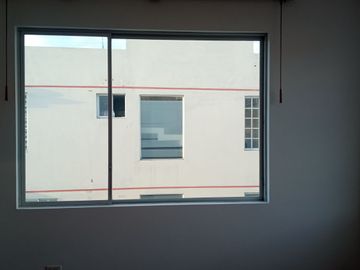 EN VENTA – AMPLIA CASA ESQUINERA EN URBANIZACIÓN DEL EJÉRCITO - CASHAPAMBA - SANGOLQUI - VALLE DE LOS CHILLOS