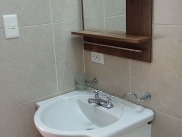 EN VENTA – AMPLIA CASA ESQUINERA EN URBANIZACIÓN DEL EJÉRCITO - CASHAPAMBA - SANGOLQUI - VALLE DE LOS CHILLOS
