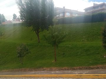 EN VENTA – AMPLIA CASA ESQUINERA EN URBANIZACIÓN DEL EJÉRCITO - CASHAPAMBA - SANGOLQUI - VALLE DE LOS CHILLOS