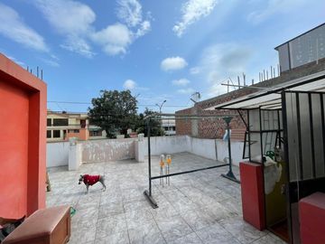 Vendo Casa a Precio de Terreno + Aires Las Quintanas - Trujillo