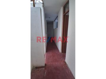 Oportunidad De Inversion. Venta De Casa En Zona Residencial En Urb. Banchero Rossi Nuevo Chimbote.