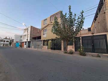 OPORTUNIDAD !!! VENTA DE CASA EN CASUARINAS 3RA ETAPA