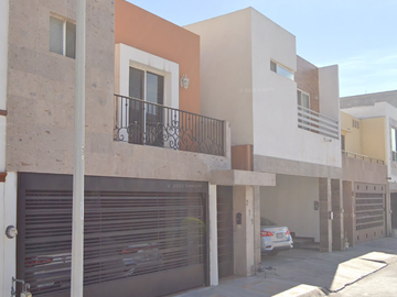 Casa en Venta. Cumbres Elite 4to Sector, Monterrey, Nuevo León. Remate Hipotecario.