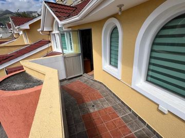 Venta de Casa en el Norte de Quito, Sector El Condado, Santa Anita