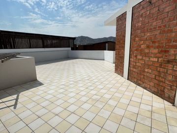 VENDO HERMOSA CASA EN EL SOLMDE LA MOLINA