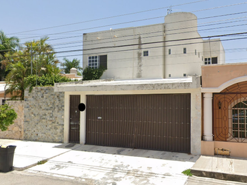 Venta de Casa en Remate, cerca del Parque Hundido de Brisas, Col. San Pedro Cholul, Mérida, Yucatán