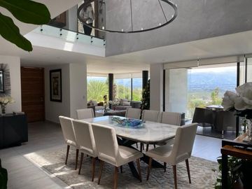 Casa Venta Nayon. Urbanizacion exclusiva. Doble filtro de seguridad.