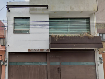 EXCELENTE OPORTUNIDAD, HERMOSA CASA