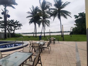 DEPARTAMENTO 606.81 M2 