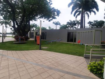 DEPARTAMENTO 606.81 M2 