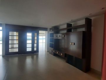 DEPARTAMENTO 606.81 M2 