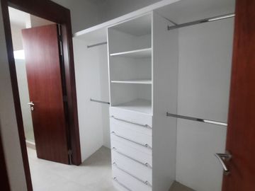 DEPARTAMENTO 606.81 M2 