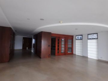 DEPARTAMENTO 606.81 M2 