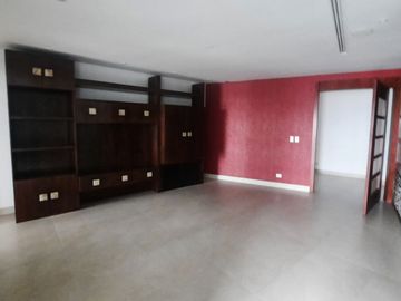 DEPARTAMENTO 606.81 M2 