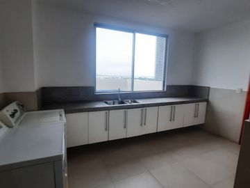 DEPARTAMENTO 606.81 M2 