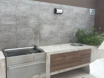 ALQUILO DEPARTAMENTO CON VISTA HACIA EL MAR EN BARRANCO DE 85 M2 CON 3 HABITACIONES