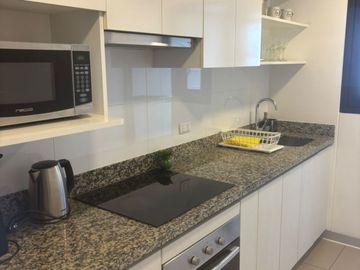 ALQUILO DEPARTAMENTO CON VISTA HACIA EL MAR EN BARRANCO DE 85 M2 CON 3 HABITACIONES