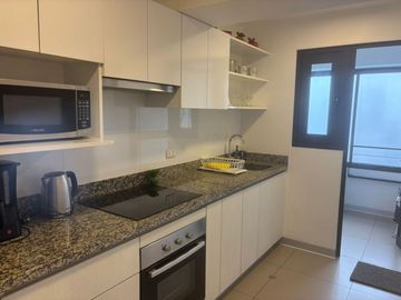 ALQUILO DEPARTAMENTO CON VISTA HACIA EL MAR EN BARRANCO DE 85 M2 CON 3 HABITACIONES