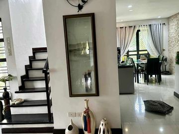 HOUSE AND LOT IN AMADEO CAVITE