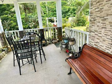 HOUSE AND LOT IN AMADEO CAVITE