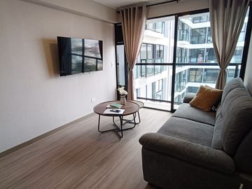 🏙️ Vive en las Alturas con Estilo frente a san isidro 3 hab. Amoblado