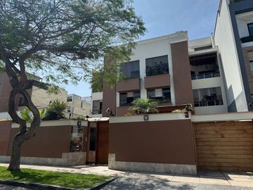 Vendo amplio departamento a una cuadra del Pentagonito - San Borja