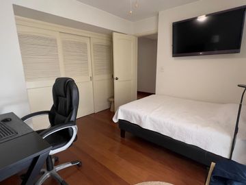 Vendo amplio departamento a una cuadra del Pentagonito - San Borja