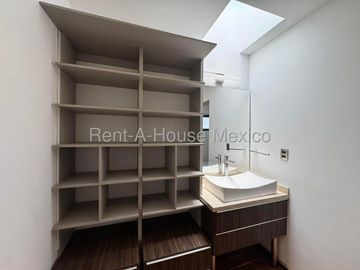 Jurica, casa en venta en Arco de Piedra. FVR