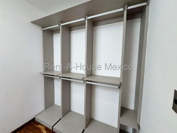 Jurica, casa en venta en Arco de Piedra. FVR