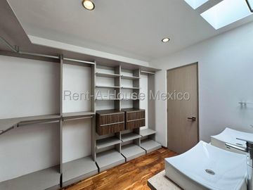 Jurica, casa en venta en Arco de Piedra. FVR
