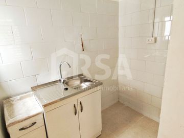 CASA 2 HABITACIOMES / 1 BAÑO, CALLE CHILOÉ 1666, SANTIAGO